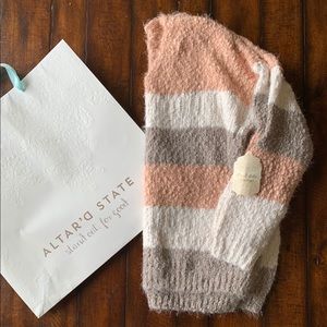 ⭐️Host Pick⭐️ NWT Altar’d State sweater